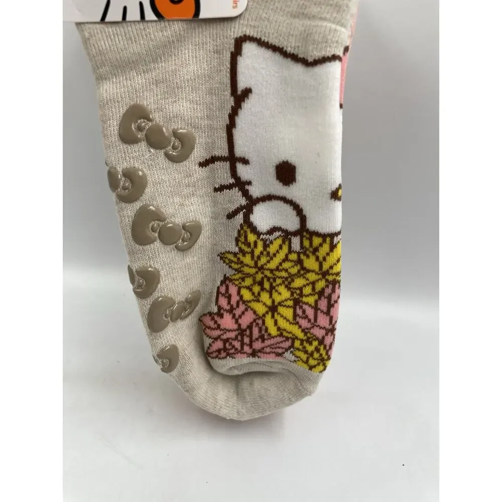 Hello Kitty 2026 Fall Harvest Womens 4 Pair Size 4-10 Socks NEW With Tags